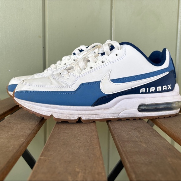 Nike Other - Nike Air Max Classic White and Navy Sneakers